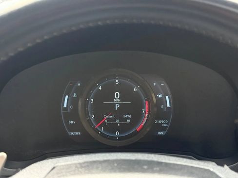 Used 2014 Lexus IS 250 w/ F-Sport Package RWD image 18
