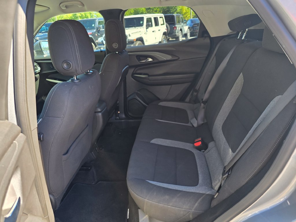 Used 2023 Chevrolet TrailBlazer LT w/ Convenience Package AWD/4WD image 10
