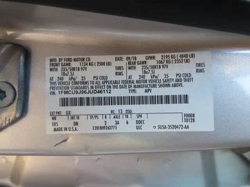 Used 2018 Ford Escape Titanium w/ Ford Safe & Smart Package image 30