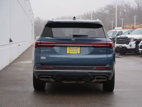 Used 2025 Buick Enclave Preferred image 4