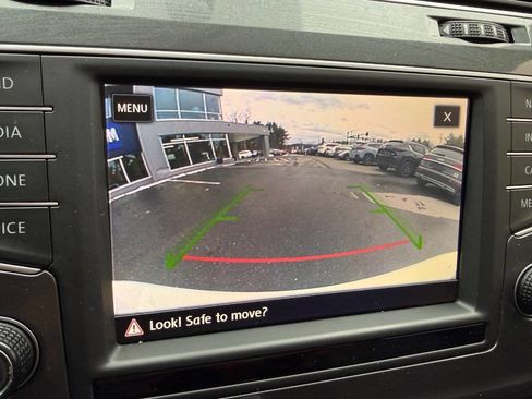 Used 2017 Volkswagen Golf Alltrack SEL image 22