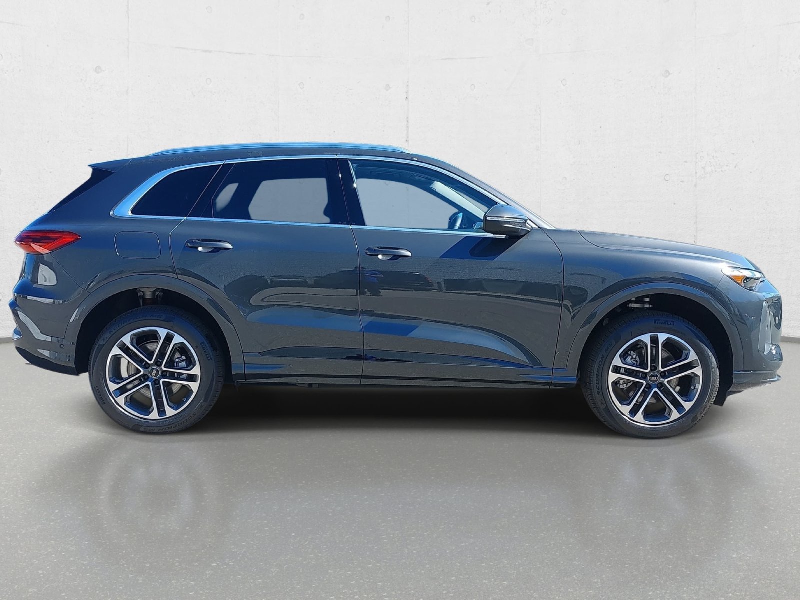 New 2026 Audi Q5 Premium AWD/4WD image 4