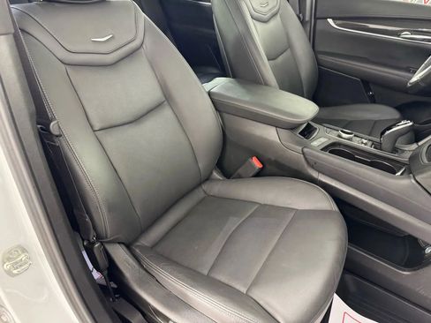 Used 2024 Cadillac XT6 Sport w/ LPO, ONYX Package image 38