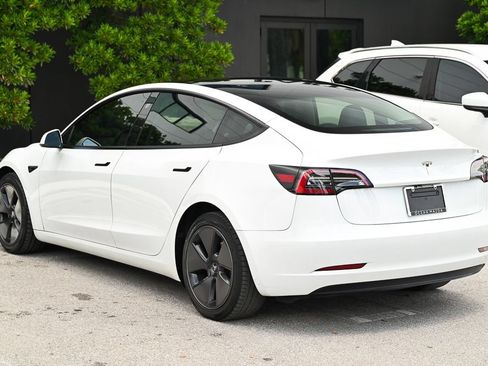 Used 2023 Tesla Model 3 Standard Range RWD image 6