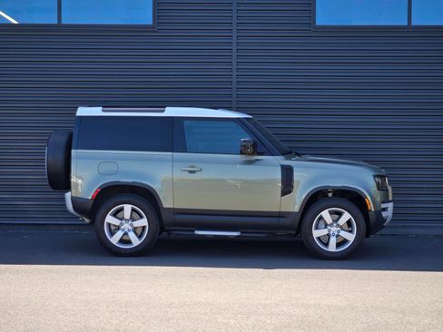 Used 2021 Land Rover Defender 90 First Edition AWD/4WD image 8