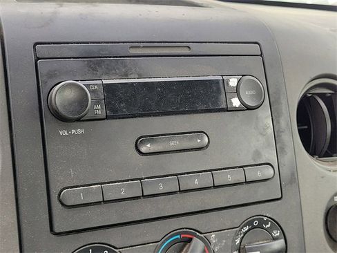 Used 2007 Ford F150 STX image 16