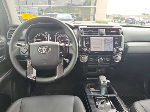 Used 2020 Toyota 4Runner TRD Off-Road Premium w/ Moonroof Package AWD/4WD image 2