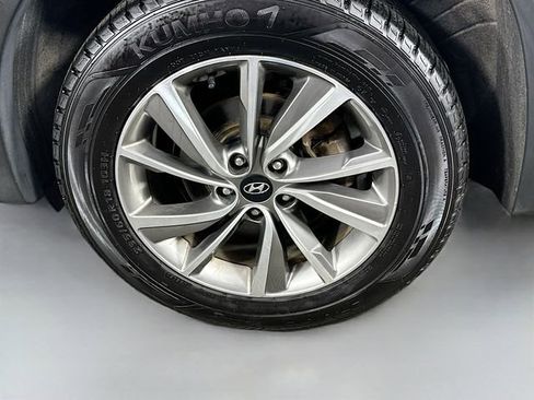 Used 2020 Hyundai Santa Fe SEL w/ Convenience + Premium Package AWD/4WD image 31