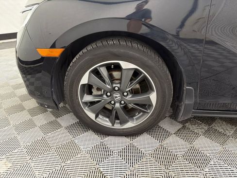 Used 2023 Honda Odyssey Elite image 13