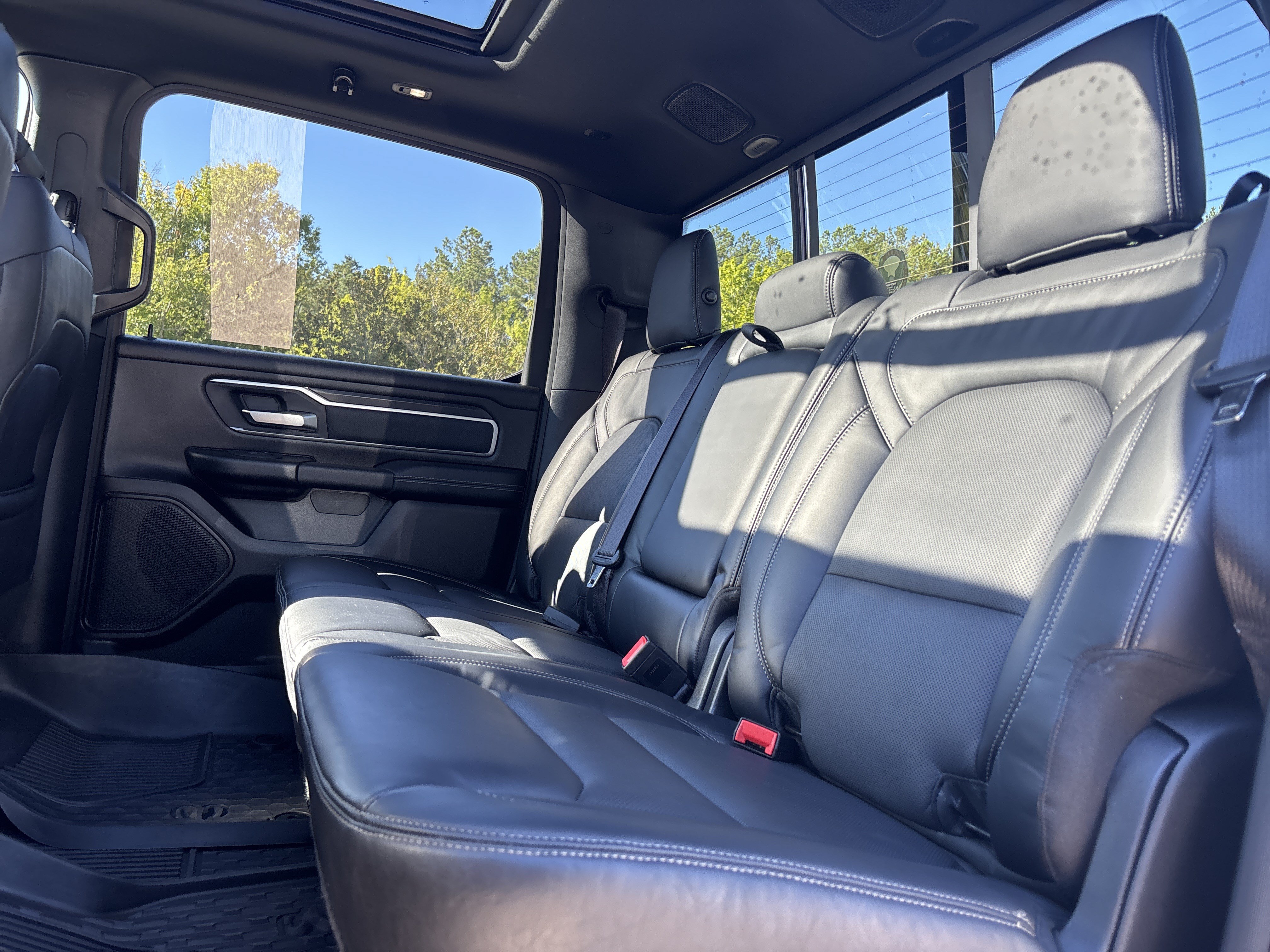 Used 2025 RAM 1500 Big Horn AWD/4WD image 13