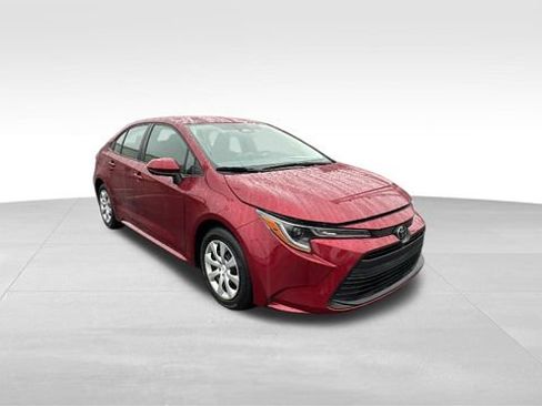 Used 2024 Toyota Corolla LE image 30