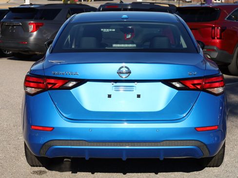 Used 2023 Nissan Sentra SV image 4