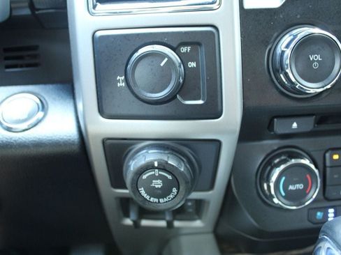 Used 2018 Ford F150 Lariat RWD image 20