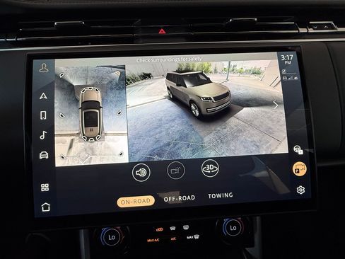 Used 2023 Land Rover Range Rover SV AWD/4WD image 21