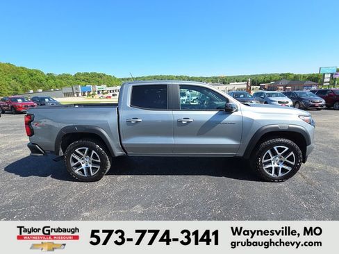 Used 2023 Chevrolet Colorado Z71 w/ Z71 Convenience Package 2 AWD/4WD image 10