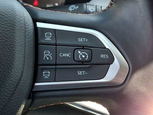 Certified 2022 Jeep Compass Limited AWD/4WD image 21