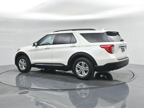 Certified 2023 Ford Explorer XLT image 6