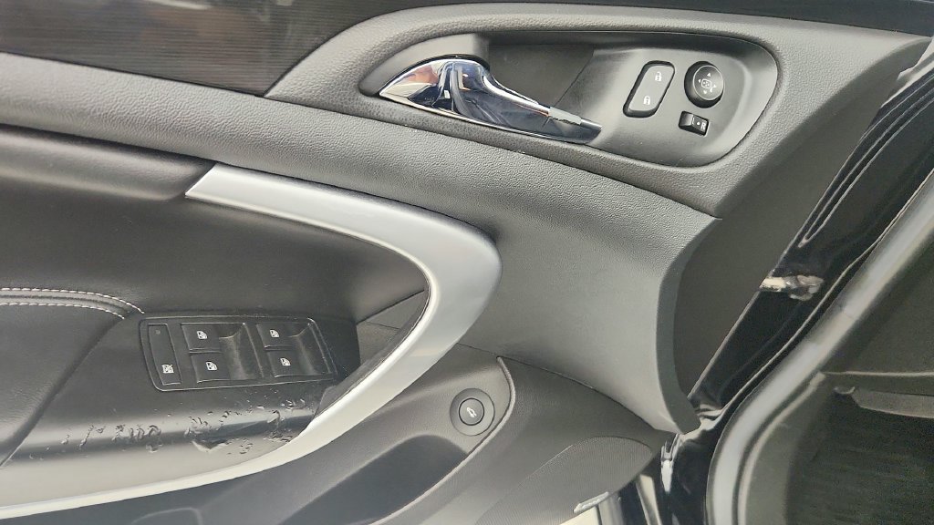 Used 2016 Buick Regal Premium FWD image 23