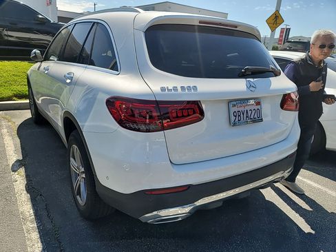 Used 2022 Mercedes-Benz GLC 300 image 4