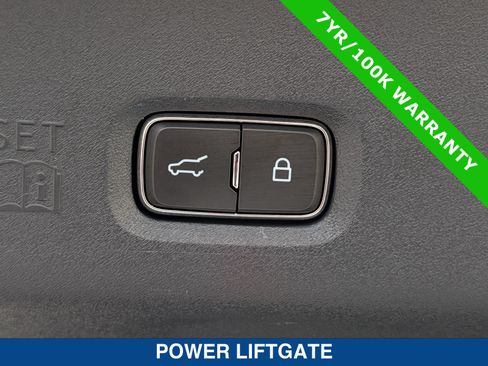 Certified 2025 Ford Expedition Platinum AWD/4WD image 15