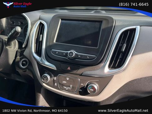 Used 2020 Chevrolet Equinox LS w/ LS Convenience Package FWD image 10