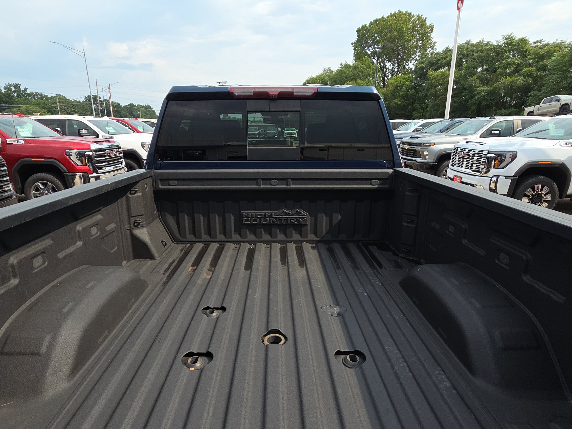Used 2022 Chevrolet Silverado 2500 High Country AWD/4WD image 8