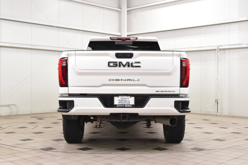 Used 2025 GMC Sierra 2500 Denali Ultimate AWD/4WD image 7