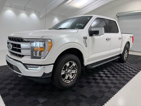 Used 2021 Ford F150 Lariat image 3
