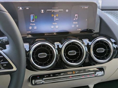 New 2026 Mercedes-Benz GLA 250 image 12