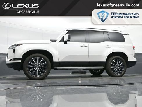 Used 2024 Lexus GX 550 w/ Accessory Package (Z1) AWD/4WD image 44