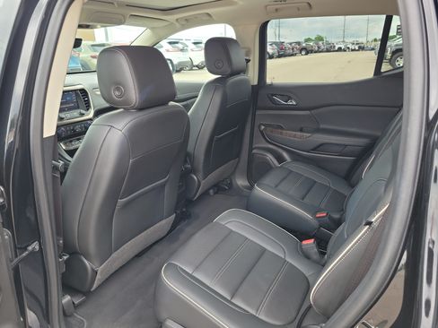 Used 2022 GMC Acadia Denali w/ Denali Ultimate Package AWD/4WD image 14