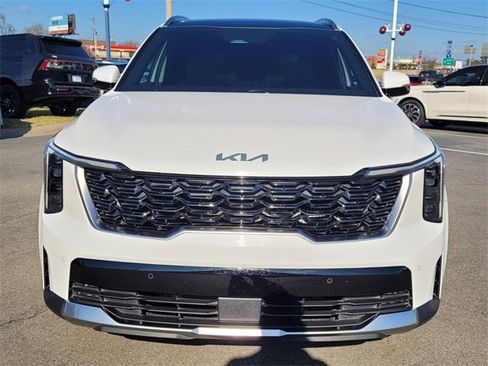 Used 2025 Kia Sorento EX w/ Panoramic Sunroof Package image 16