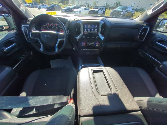 Used 2022 Chevrolet Silverado 1500 LT Trail Boss w/ Bed Protection Package AWD/4WD image 31