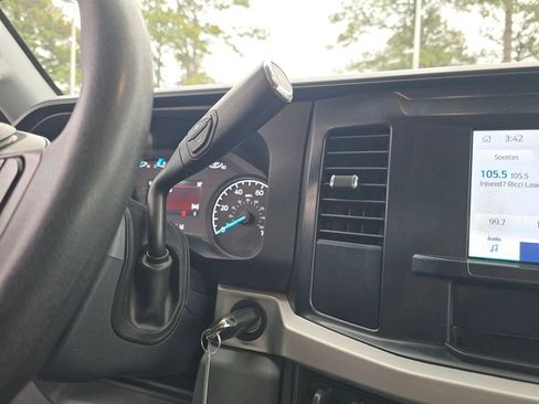 Used 2025 Ford F350 XLT image 24