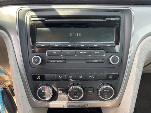 Used 2012 Volkswagen Passat 2.5 S image 19