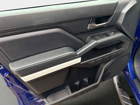 Used 2024 Toyota Tacoma TRD Sport w/ TRD Sport Upgrade Package image 16