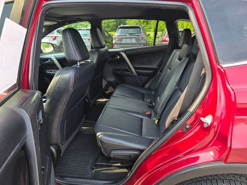 Used 2018 Toyota RAV4 SE w/ Power Extra Value Package AWD/4WD image 18