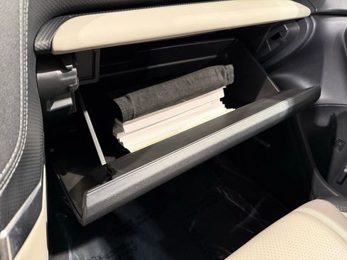 Used 2024 Subaru Forester Limited w/ Pop Package 2 image 31