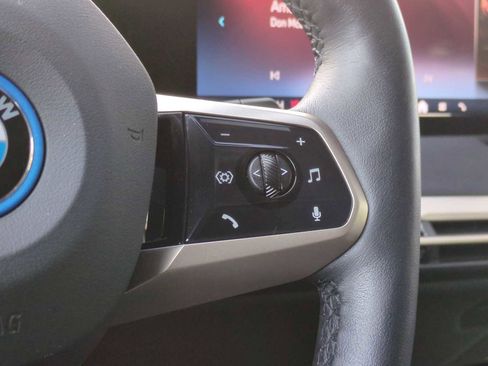 Used 2025 BMW iX xDrive50 image 25