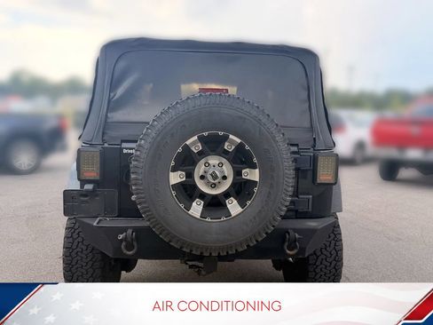 Used 2012 Jeep Wrangler Sport AWD/4WD image 4