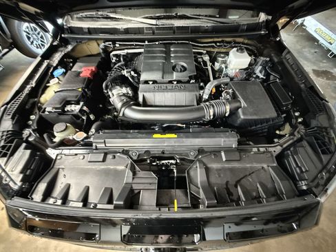 New 2026 Nissan Frontier SV w/ All-Weather Content Package AWD/4WD image 17
