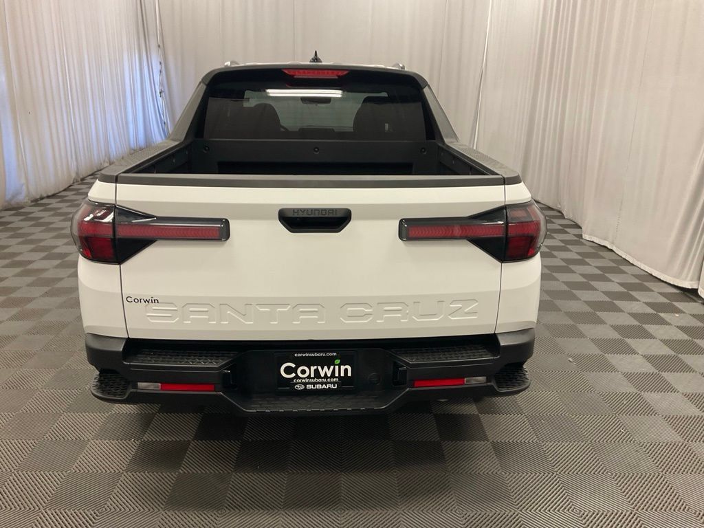Used 2025 Hyundai Santa Cruz SEL FWD image 5