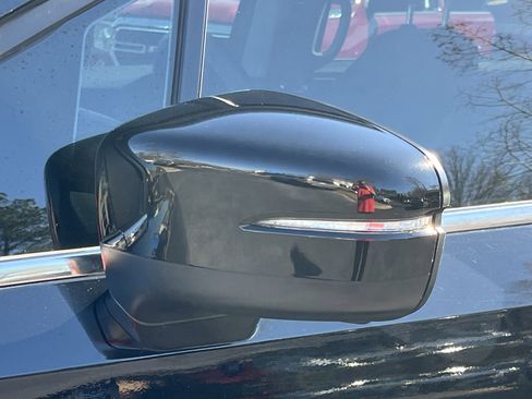 Certified 2024 Honda Odyssey EX-L image 32