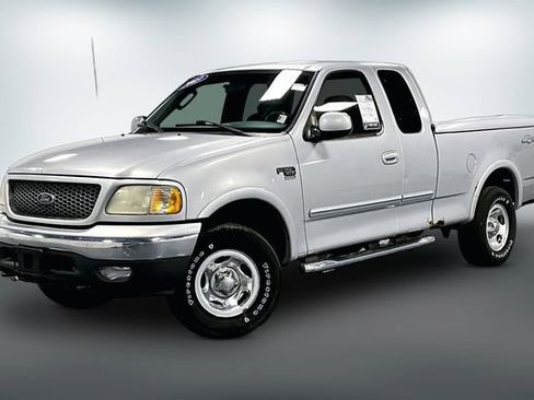 Used 2003 Ford F150 XLT AWD/4WD image 3