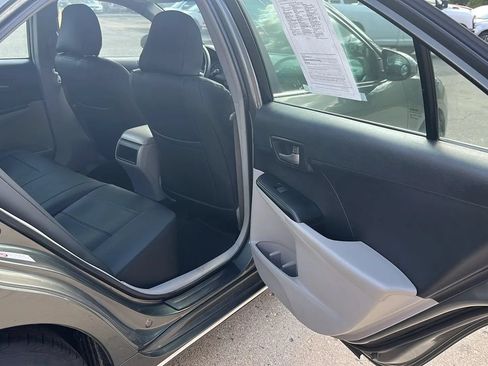Used 2014 Toyota Camry LE FWD image 16