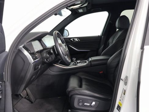 Used 2023 BMW X5 xDrive40i AWD/4WD image 9