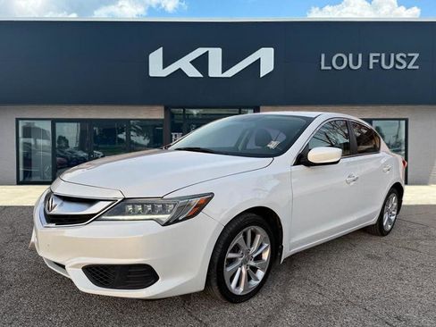 Used 2017 Acura ILX image 1