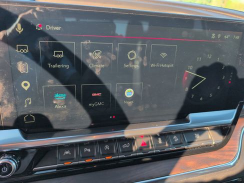 Used 2023 GMC Sierra 1500 SLT w/ SLT Premium Plus Package image 34