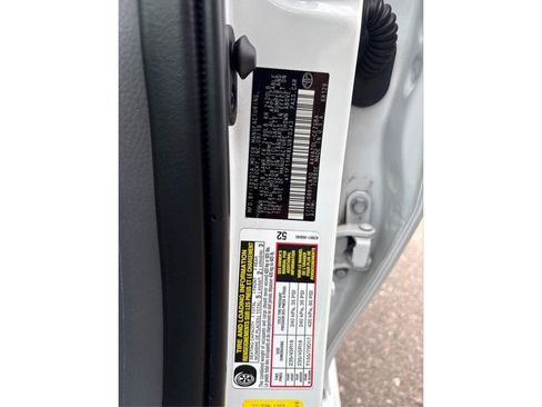 Used 2020 Toyota Camry XLE w/ Driver Assist Package FWD image 26