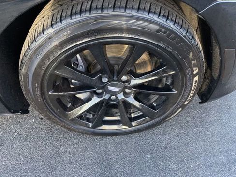 Used 2019 Cadillac CTS AWD Sedan image 4